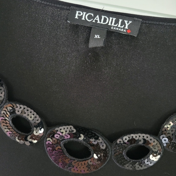 Piccadilly Canada womens black dressy top with sequined neckline size XL - Picture 2 of 3